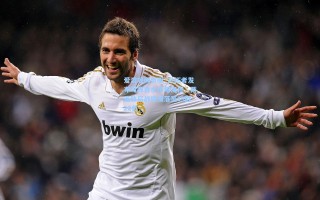 爱游戏网页版_开拓者发布对阵勇士终场海报，两连败后战绩滑落至19胜22负