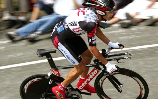 爱游戏官网：CCTV5直播U23亚洲杯决赛，贺炜徐阳联袂解说呈现绿茵盛宴