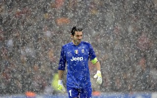 爱游戏在线-半场战报，U23国足控球劣势下射门占优，临门一脚欠缺困扰球队